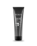 Redken Scalp Relief shampooing antipelliculaire, sur fond blanc